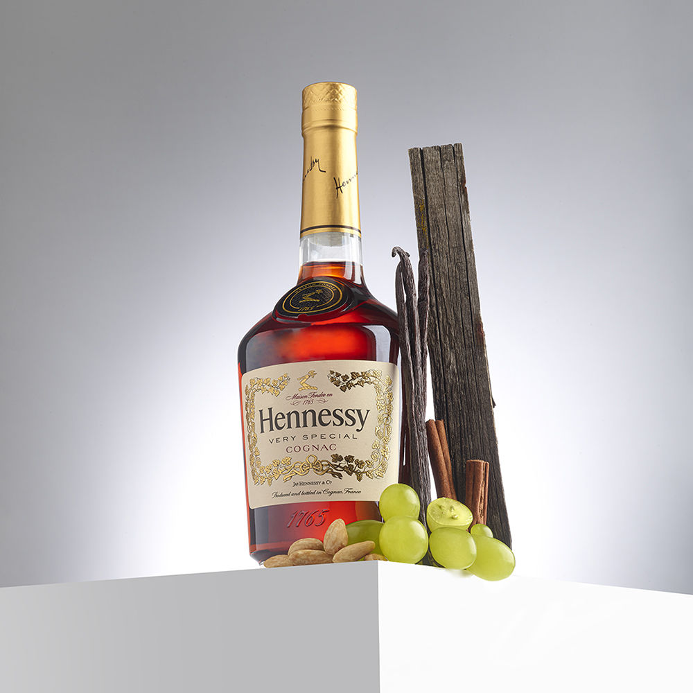 Hennessy V.S Cognac 1L Hennessy | DFS Los Angeles