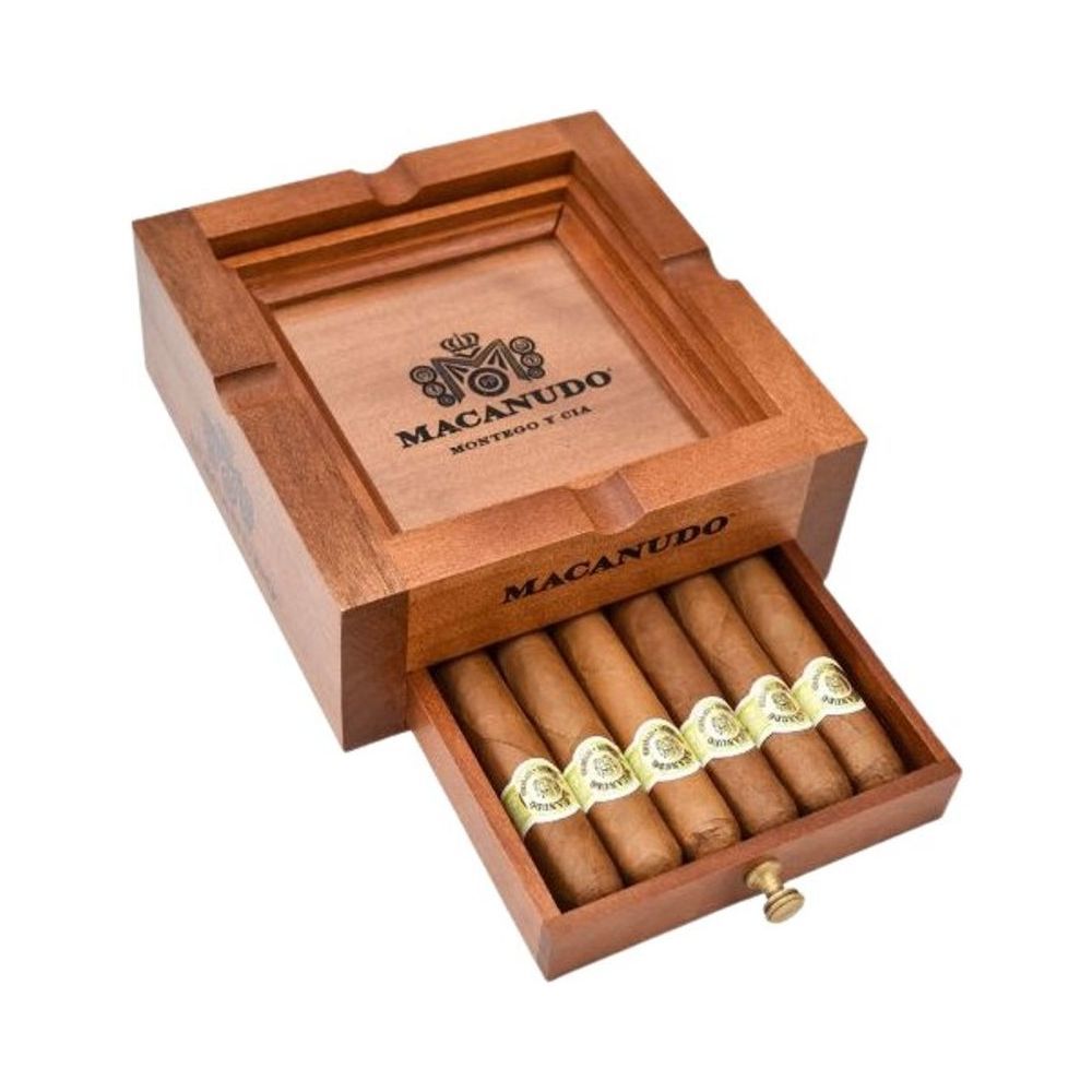 Cigar Collection with Ashtray